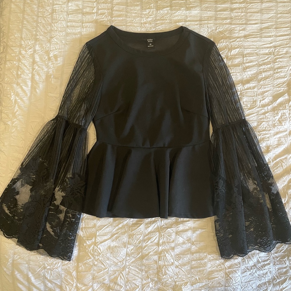 Emery Rose Bell Sleeve Blouse